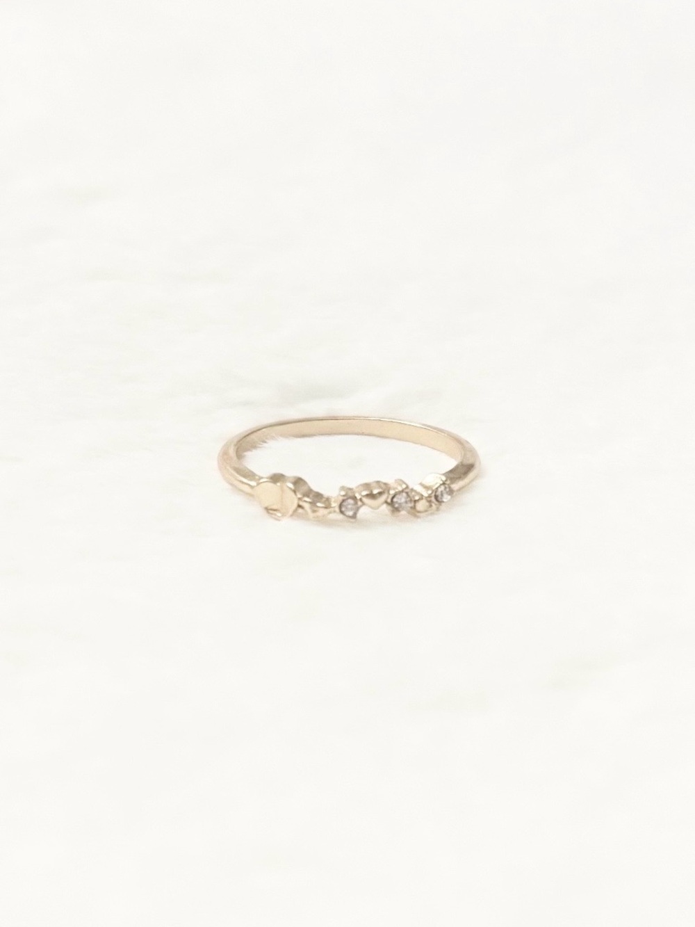 5/$15 🩷 MUST BUNDLE Delicate Gold Heart and Crystal Stackable Ring